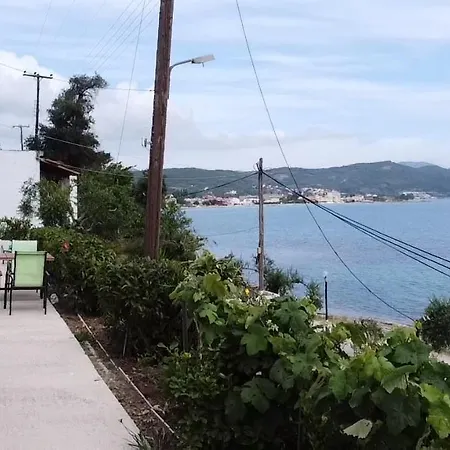 Apartment George's Sea View Mesongi