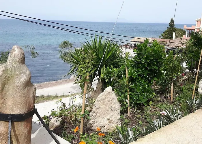 George's Sea View Lejlighed Mesongí